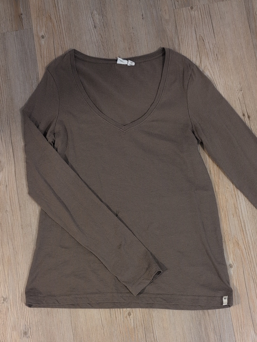 Tentree Women's V-Neck Long Sleeve Top Brown